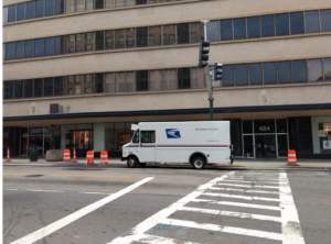 monitoring delivery staff with mobile phone